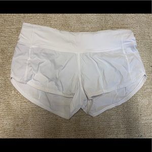 White Lululemon Speed Up Short Size 4, 2.5 in.